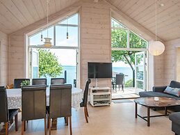 8 Person Holiday Home in Borkop