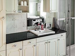 8 Person Holiday Home in Sæbø