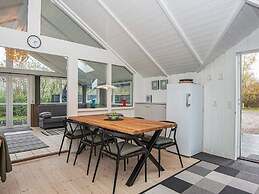 6 Person Holiday Home in Hovborg