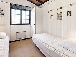 Spacious Holiday Home in Væggerløse near Sea