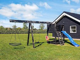 8 Person Holiday Home in Hadsund