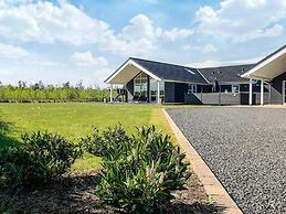 8 Person Holiday Home in Hadsund