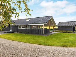 8 Person Holiday Home in Hovborg