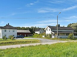 5 Person Holiday Home in Oksvoll