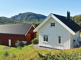 5 Person Holiday Home in Oksvoll