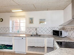 Adorable Holiday Home in Fur near Sea