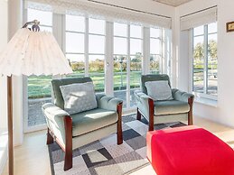 Adorable Holiday Home in Fur near Sea