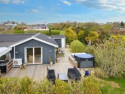 6 Person Holiday Home in Struer-by Traum