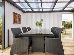 6 Person Holiday Home in Struer-by Traum