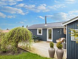 6 Person Holiday Home in Struer-by Traum
