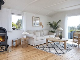 6 Person Holiday Home in Struer-by Traum