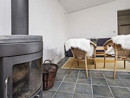 6 Person Holiday Home in Jerup-by Traum