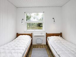 6 Person Holiday Home in Jerup-by Traum