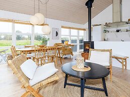 6 Person Holiday Home in Oster Assels-by Traum