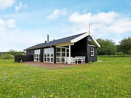 6 Person Holiday Home in Oster Assels-by Traum