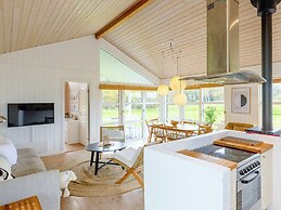 6 Person Holiday Home in Oster Assels-by Traum