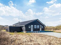 6 Person Holiday Home in Hirtshals-by Traum