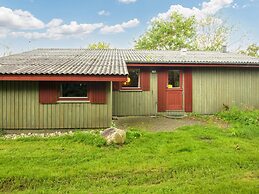 Spacious Holiday Home In Struer near Ocean
