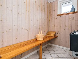 8 Person Holiday Home in Borkop