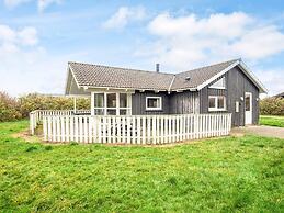 6 Person Holiday Home in Harboore