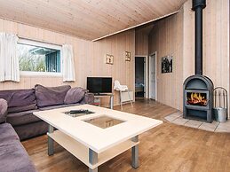 6 Person Holiday Home in Harboore