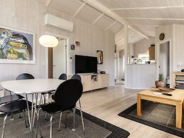6 Person Holiday Home in Hadsund-by Traum
