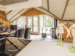6 Person Holiday Home in Oksbol-by Traum