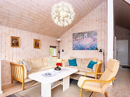 10 Person Holiday Home in Farvang-by Traum