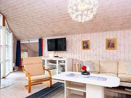 10 Person Holiday Home in Farvang-by Traum