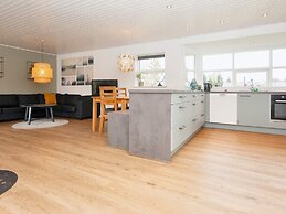 5 Person Holiday Home in Farvang-by Traum