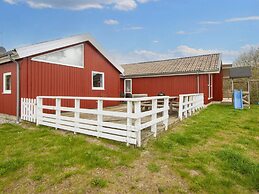 8 Person Holiday Home in Ebeltoft-by Traum