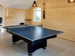 8 Person Holiday Home in Ebeltoft-by Traum