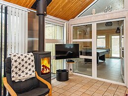 8 Person Holiday Home in Ebeltoft-by Traum