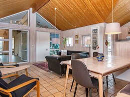8 Person Holiday Home in Ebeltoft-by Traum
