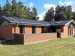 6 Person Holiday Home in Hurup Thy-by Traum