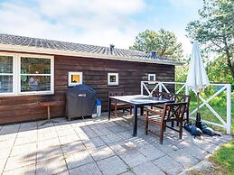 Rustic Holiday Home in Logstor near Beach