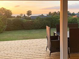 6 Person Holiday Home in Allingabro-by Traum