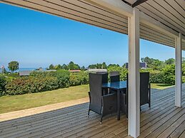 6 Person Holiday Home in Allingabro-by Traum