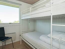 6 Person Holiday Home in Allingabro-by Traum