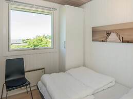 6 Person Holiday Home in Allingabro-by Traum