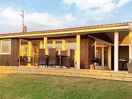 6 Person Holiday Home in Allingabro-by Traum