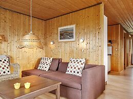 Cozy Holiday Home in Storvorde near Sea