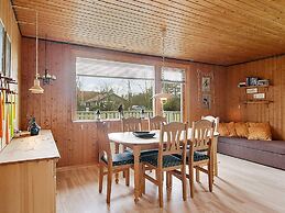 Cozy Holiday Home in Storvorde near Sea