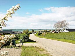 Secluded Retreat by Water - By Traum Ferienwohnungen