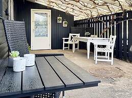 Secluded Retreat by Water - By Traum Ferienwohnungen