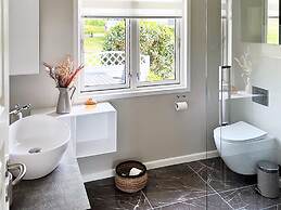 Secluded Retreat by Water - By Traum Ferienwohnungen