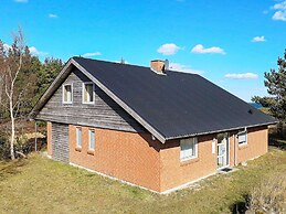 8 Person Holiday Home in Thyholm-by Traum