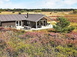 Scenic Holiday Home in Rømø with Hot Tub & Sauna