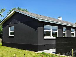 8 Person Holiday Home in Frorup