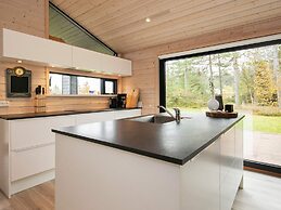 5 Star Holiday Home in Hals